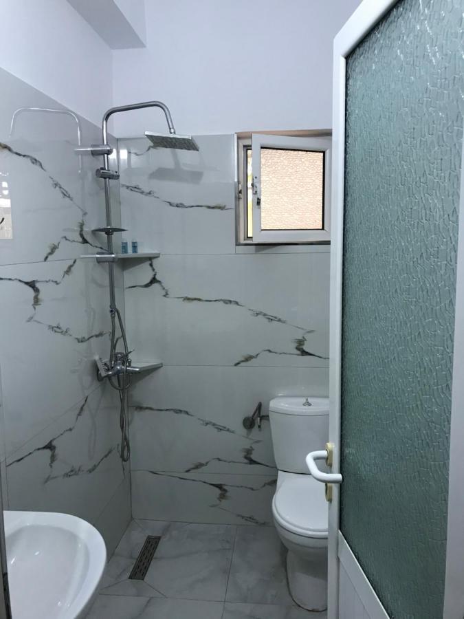 Apartament Roisin Sarandë Buitenkant foto