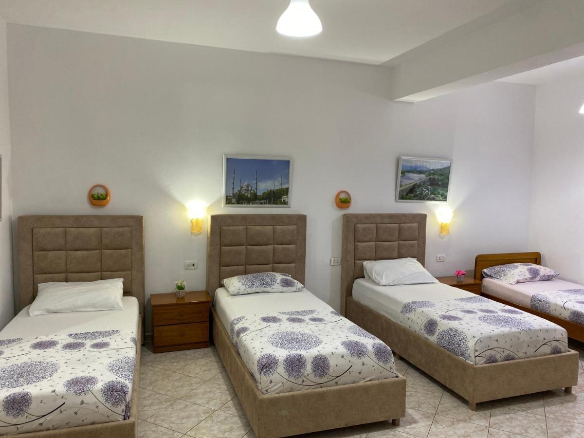Apartament Roisin Sarandë Buitenkant foto
