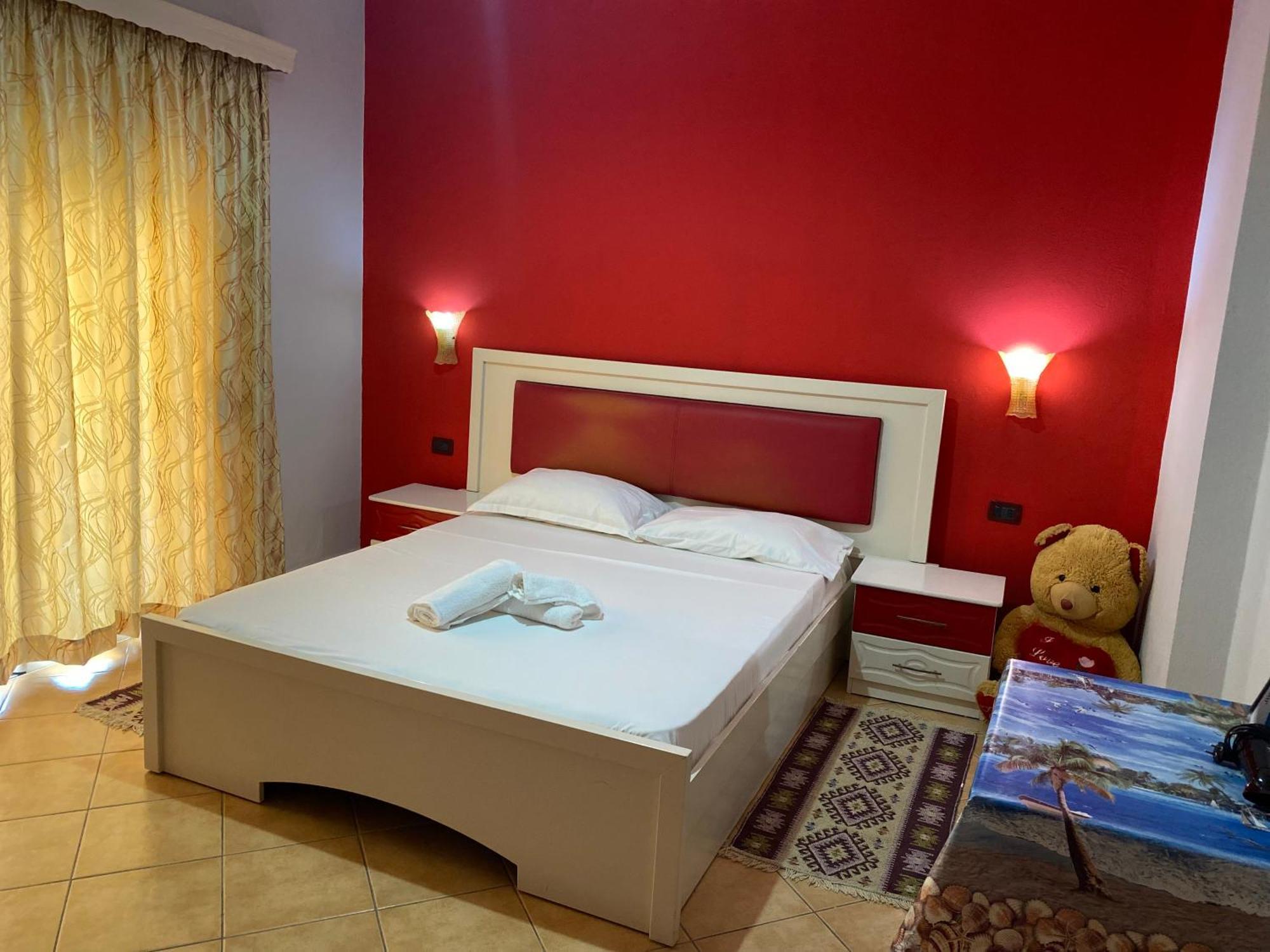Apartament Roisin Sarandë Buitenkant foto